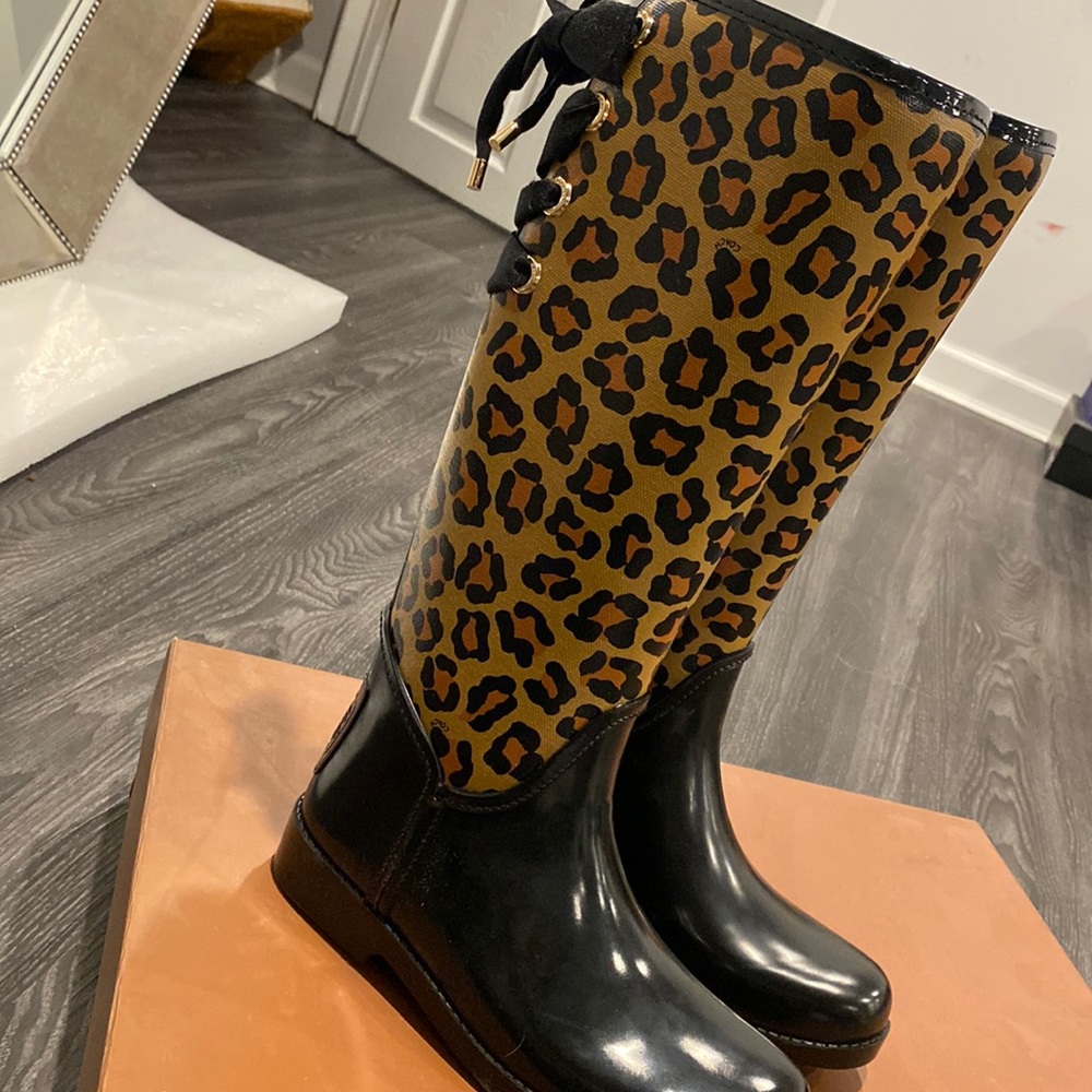 New coach rain boots - Picture 3 of 4